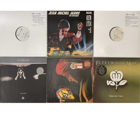 POP - MIXED MEDIA COLLECTION. An exciting collection of 1 x LP box set, 17 x LP/ 12", 4 x booklets, 11 x 7" and 17 x CDs. Art