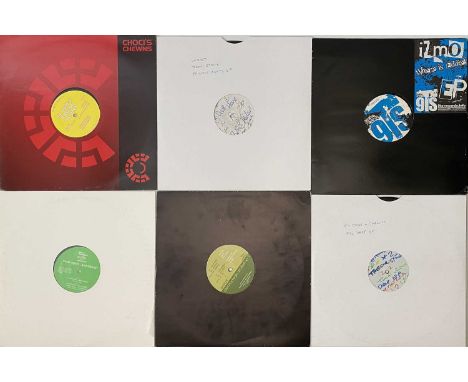 GARAGE / HOUSE / TRANCE - 12" RARITIES PACK. A pack of 16 x rare 12". Artists/ Titles/ Labels/ Catalogue Numbers include Izmo
