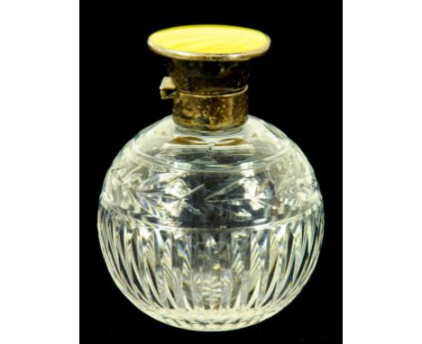A GEORGE V SILVER AND YELLOW GUILLOCHE ENAMEL MOUNTED CUT GLASS SCENT BOTTLE, BIRMINGHAM 1913