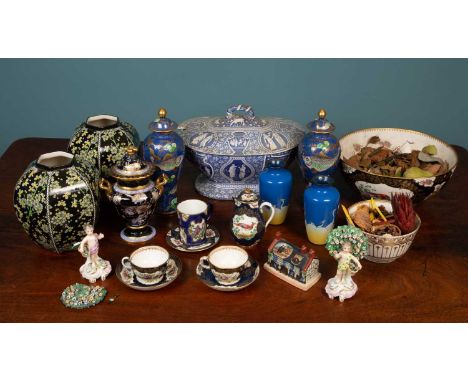 A quantity of various ceramics to include; a pair of Doulton hexagonal vases, 20cm high; A Spode vase and cover; a pair of ne