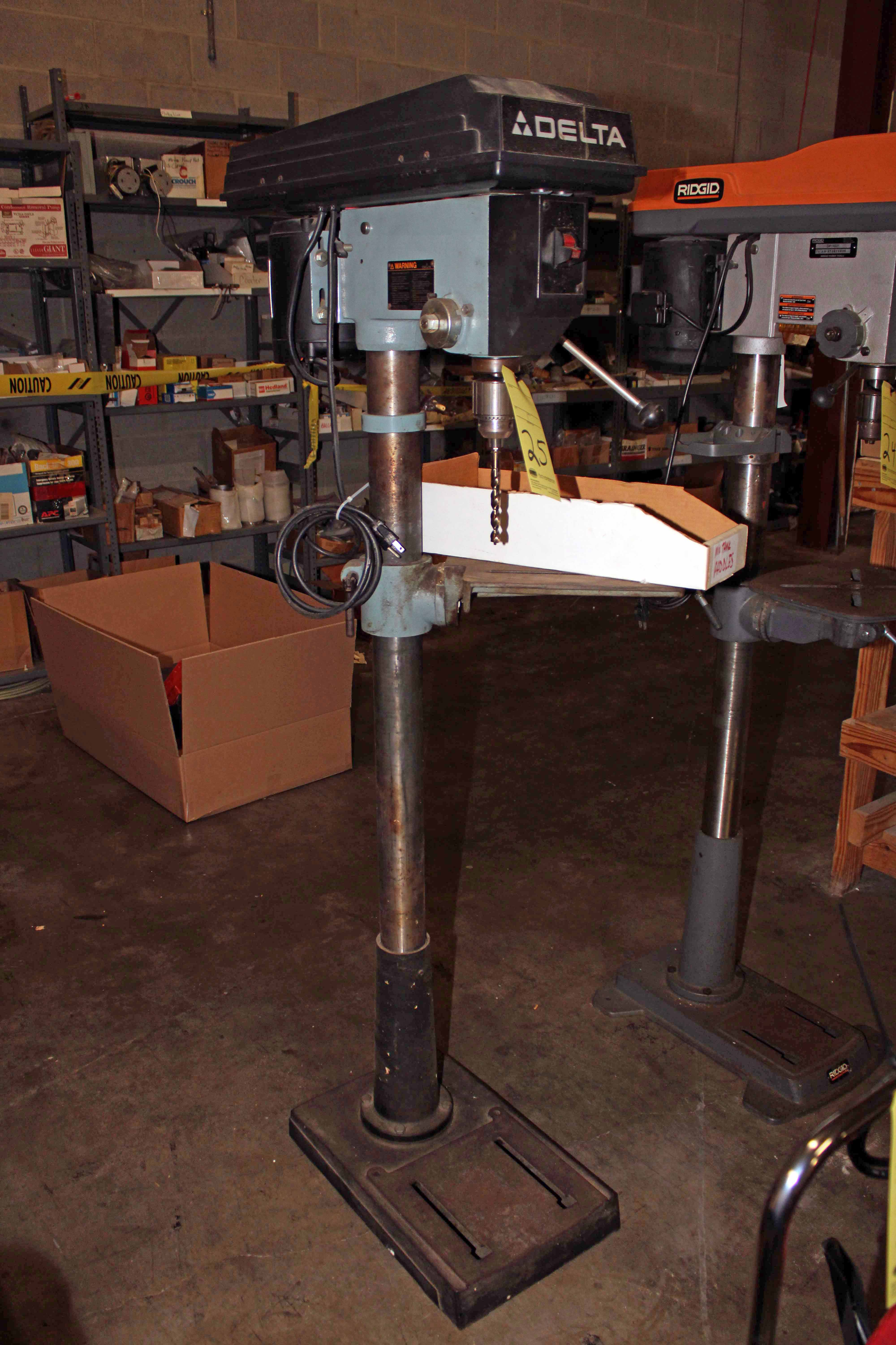 FLOOR TYPE DRILL PRESS, DELTA 14" MDL. 14070, w/Jacobs chuck & tooling