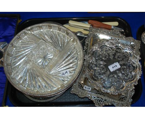 A tray lot of EP - hors deuvres dish, card tray, napkin ring etc Condition Report: Available upon request