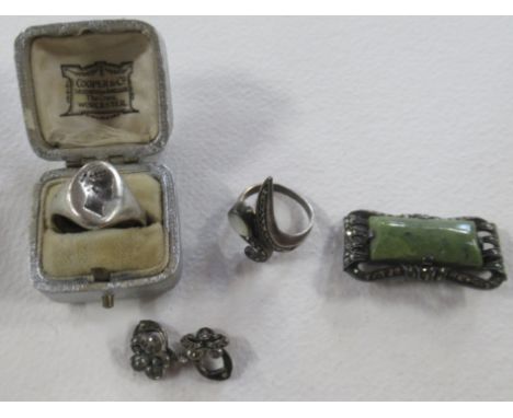 A silver signet ring, together with other costume jewellery