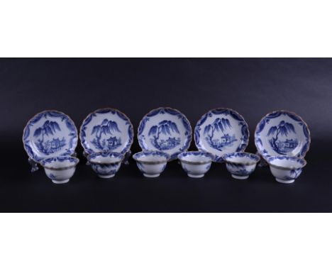 Six porcelain cups and five saucers with willow decor house in landscape with wavy edge. China, Qianlong.Diam 13 cm. H. 4.5 c