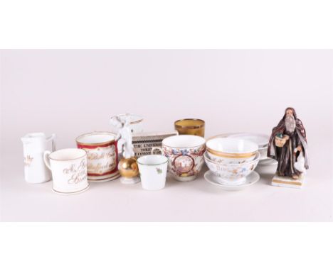 A lot with&nbsp;various European porcelain consisting of miscellaneous cups, saucers and figurines.