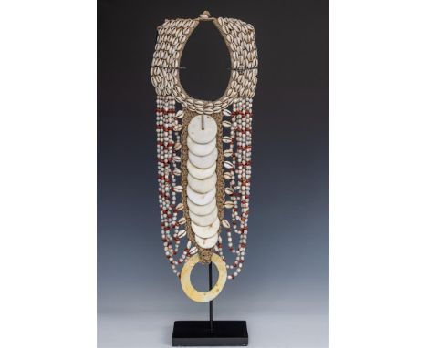 A vintage Papuan bridal necklace, Indonesia, first half 20th century.53 cm. 