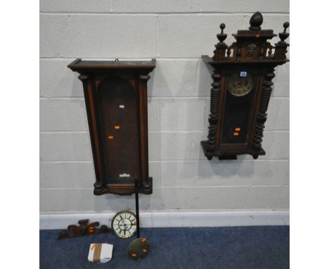 A 20TH CENTURY MAHOGANY VIENNA WALL CLOCK CARCASS, with an 8 inch brass and enamel dial, a pendulum, a pediment, and a small 