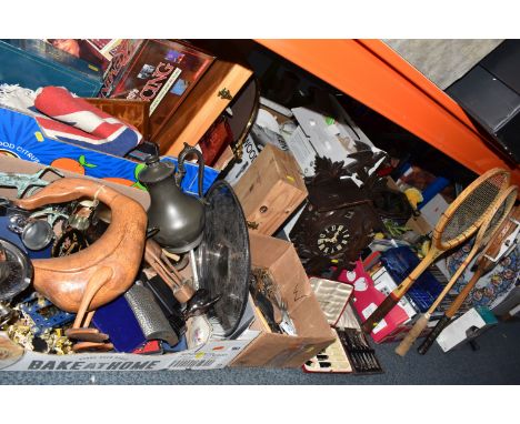 FIVE BOXES AND LOOSE MISCELLANEOUS ITEMS to include a box of vintage cutlery, a box of assorted metalwares to include an Evan