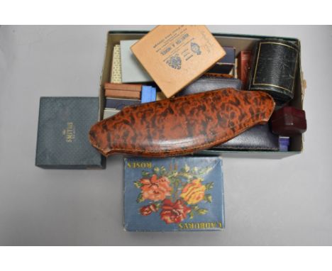 A selection of vintage jewellery boxes etc