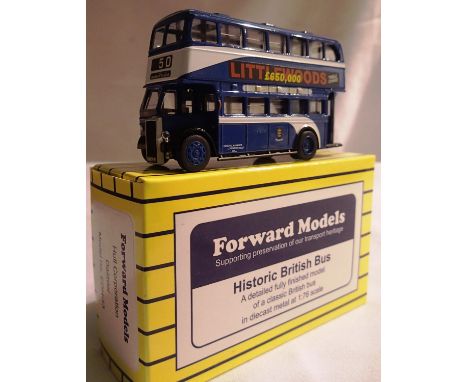 Forward models 1/76 scale bus, Daimler Hull corporation EDH-13, near mint/ boxed. P&amp;P Group 1 (£14+VAT for the first lot 