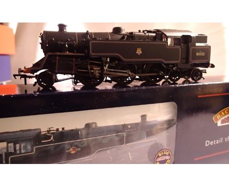 OO scale Bachmann 32-352 class 4mt 80032 black, Early Crest in excellent condition, some detail fitted, box has wear. P&amp;P