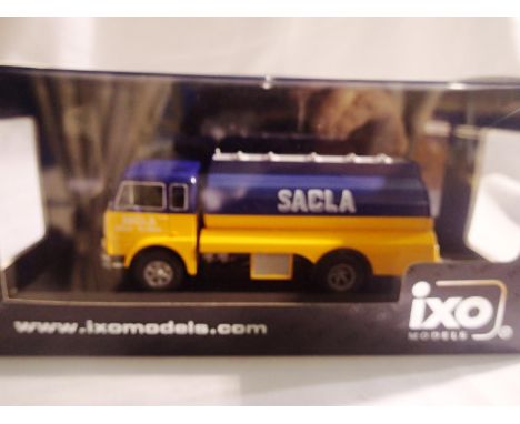 1/43 scale 1966 Fiat 682N tanker in Sacla Livery, in excellent condition, boxed. P&amp;P Group 1 (£14+VAT for the first lot a