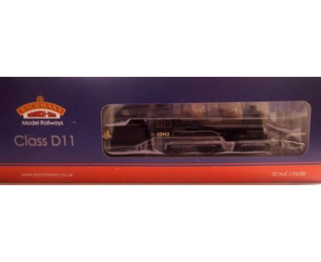 OO scale Bachmann 31-146 class D11 Prince Albert 62663, BR Black Early crest, in near mint condition, storage wear to box. P&