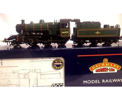 OO scale Bachmann 32-825 Ivatt Class 2MT, 2.6.0 and tender, Green, 46521, Late Crest, very good condition, modification to lo