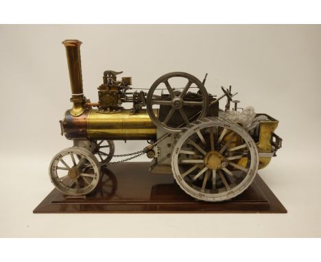 20th century brass and steel Scratch built Live Steam model of a Traction Engine, well detailed, L45cm    Condition Report  H