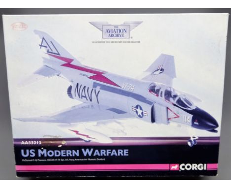 Corgi The Aviation Archive 1:72 scale model: US Modern Warefare McDonnell F-4j Phantom 155529, VF-74 Sqn US Navy, Ltd.ed 217/