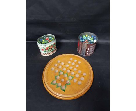 LOT OF MARBLESand Chinese checkers board