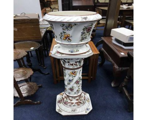 CAPODIMONTE PLANTER ON A COLUMN STAND