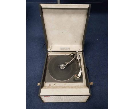 HACKER PORTABLE RECORD PLAYERwith built in speaker system 