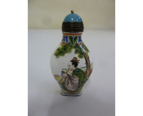 Chinese 19th century enamel snuff bottle decorated with figures