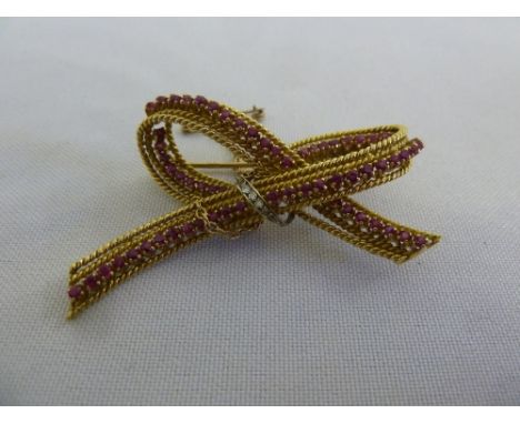 18ct yellow gold, ruby and diamond brooch approx 15.7g
