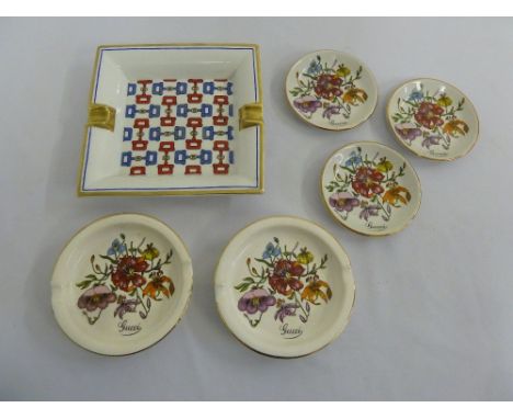 A quantity of Gucci ceramic ashtrays (6)