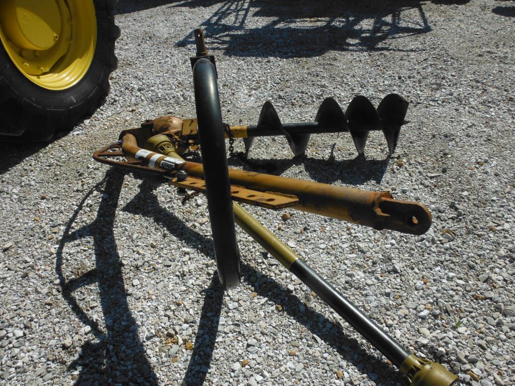 Lot 24466 Leinbach Post hole Digger 3 pt
