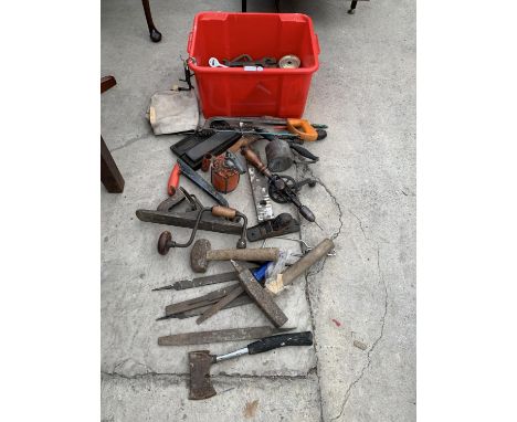 VARIOUS VINTAGE TOOLS - FILES ETC 