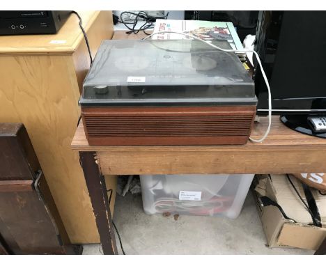 A VINTAGE TANDBERG RECORD PLAYER 