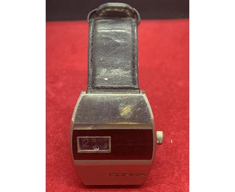 A VINTAGE SORNA DIGITAL WRIST WATCH 