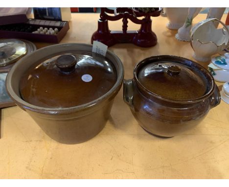 TWO VINTAGE TREACLE GLAZED LIDDED POTS AND A SET OF F J THORNTON &amp; CO THE VIKING SCALES WITH PAN AND WEIGHTS 