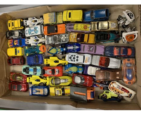 AN EXTENSIVE COLLECTION OF DIE CAST MODEL TOYS TO CONSIST OF MAINLY CARS 