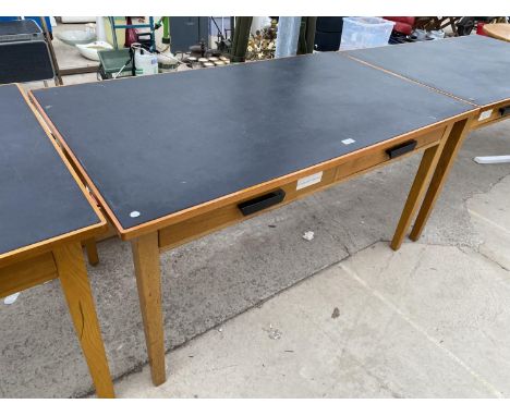 A MODERN TWO DRAWER OFFICE TABLE ON OAK BASE, 54.5x30.5" 