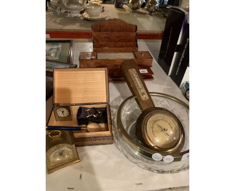 AN ASSORTMENT OF COLLECTABLES TO INCLUDE A CARVED WOODEN BOX, TWO CLOCKS AND A BAROMETER ETC 