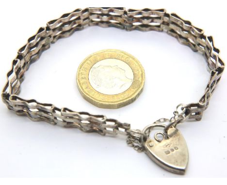 Silver three bar gate bracelet, 11g. P&amp;P Group 1 (£14+VAT for the first lot and £1+VAT for subsequent lots) 