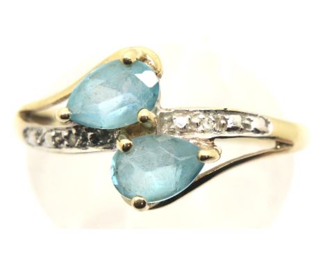 9ct gold ring set with light blue stones and diamonds, size P/Q, 1.8g. P&amp;P Group 1 (£14+VAT for the first lot and £1+VAT 