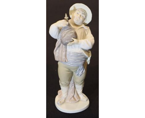 Lladro Sancho Panza figurine, H: 22 cm. P&P Group 3 (£25+VAT for the first lot and £5+VAT for subsequent lots)Condition Repor