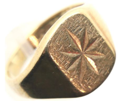 9ct gold gents star cut signet ring, size R/S, 6.4g. P&amp;P Group 1 (£14+VAT for the first lot and £1+VAT for subsequent lot