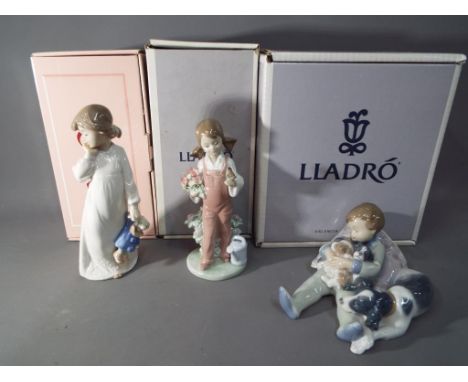 Lladro - a ceramic Lladro figurine, entitled Totos Durmendo Sweet Dreams #01535, a further Lladro figurine, entitled Spring P