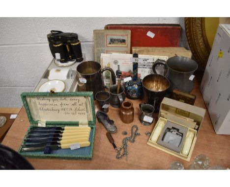 A mixed lot of vintage and antique items amongst which are opera glasses in case, cloisonne vase, cigarette case and boxed Ro