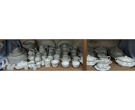 An extensive Adams Karina pattern dinner tea and coffee service