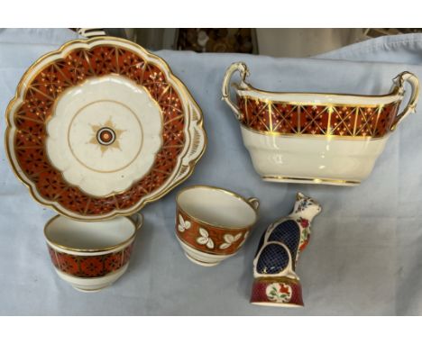 A Barr Flight &amp; Barr Worcester twin handled sucrier together with a matching leaf dish and tea cup and another BFB tea cu