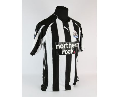 Newcastle United Football club, Jonas (Guitierrez) (No.18) Season shirt from 2010-2011, S/S. Match Worn 22 Jan 2011 Newcastle