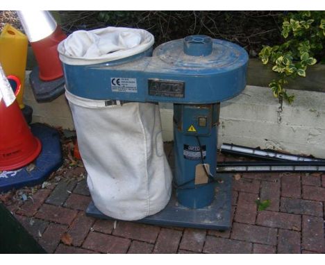 An APTC APW1000DE dust extractor. THIS ITEM WAS PREVIOUSLY LOCATED OUTSIDE AND IS NOT ELECTRICALLY SAFE - FOR SPARES OR REPAI