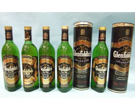 Glenfiddich Single Malt Scotch whisky, 40%, 70cl, (two bottles, in sleeves) and 40%, 75cl, (three bottles), (5). 