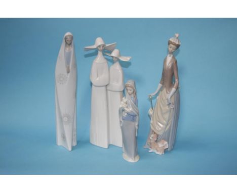 Four Lladro figures
