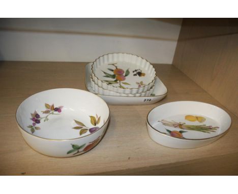 Royal Worcester Evesham dishes