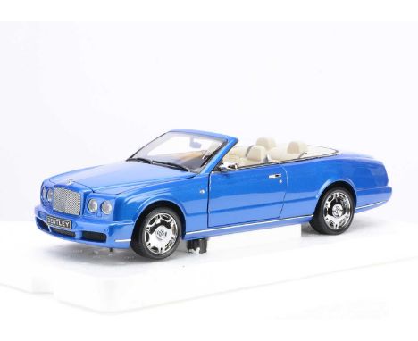 A Minichamps 1:18 Scale Bentley Azure - 2006 Blue Metallic, 100 139501, in original box, E, box G, small tear