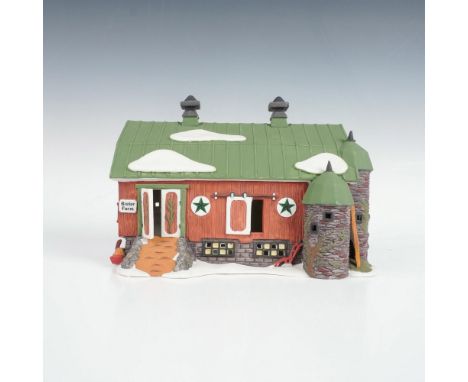 This is a hand-decorated depiction of a Pennsylvania classic looking barn that lights from within. Light unit included. Depar