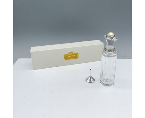 Glamorous vanity container used to hold your favorite fragrance. Czech Republic sticker on base. This item has its original b